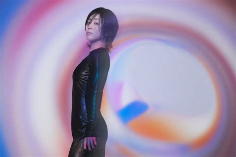 Utada Hikaru Konsertti Helsingissä: Musiikki, Mystiikka ja Maaginen Melodia!